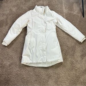 The North Face Women’s 550 Parka Size Medium